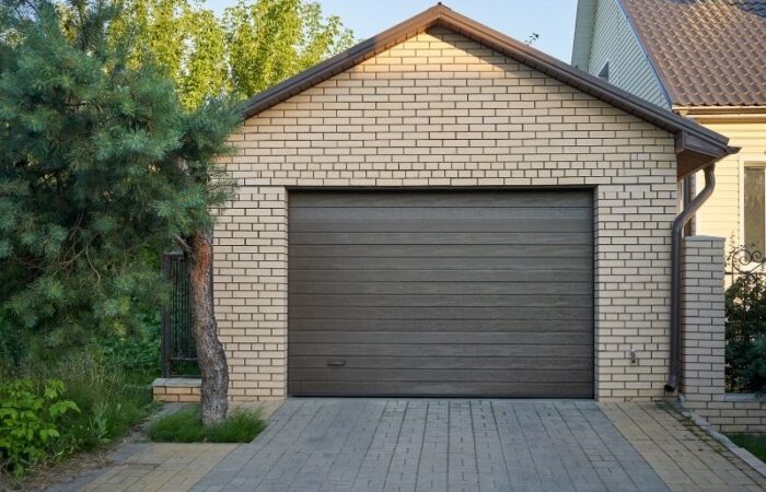 exemple de porte de garage en bois