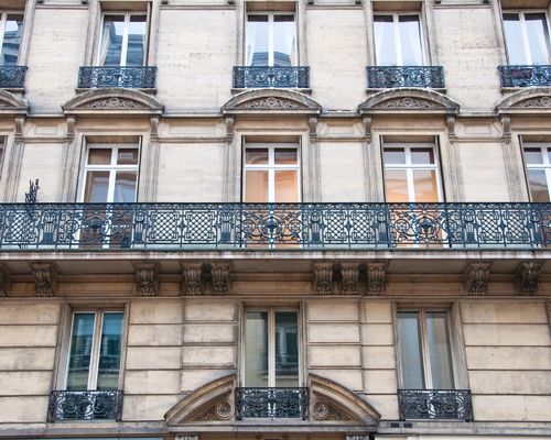 magnifique batiment haussmanien